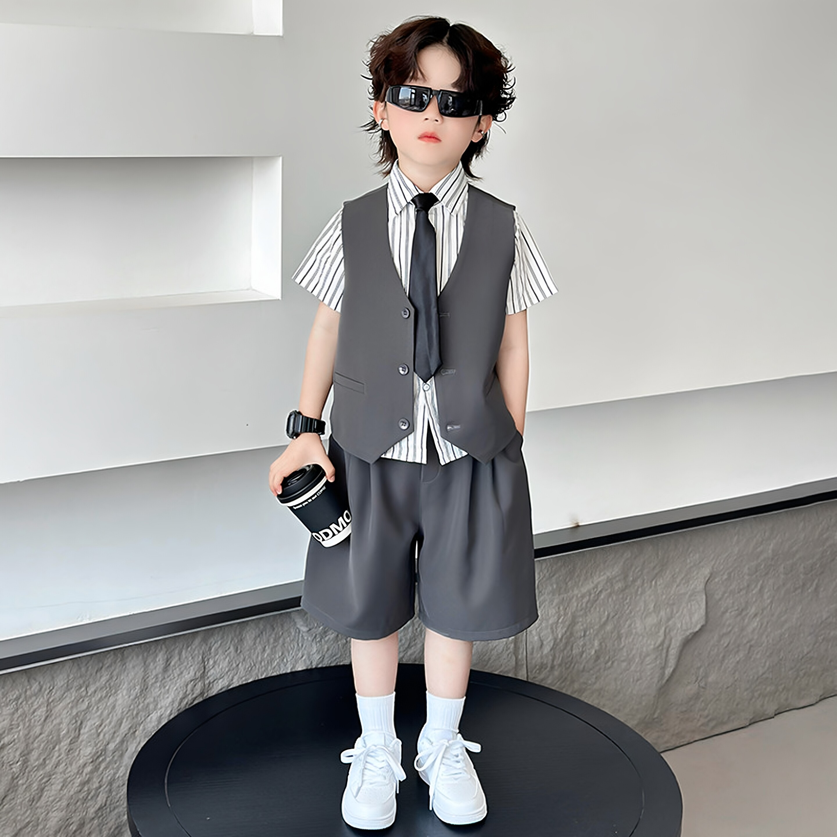 日本JGYP2026新款男童礼服西装套装夏季男孩休闲西服儿童演出服装