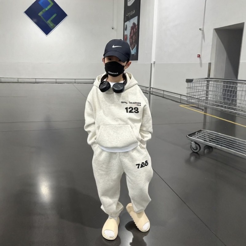 日本JGYP2026新款男童连帽卫衣套装春秋装时髦休闲运动薄绒卫衣裤