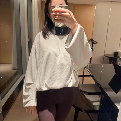 Lululemon softstreme voluminous-sleeve pullover 女士卫衣外套