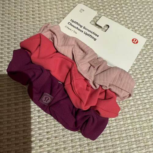 lululemon蝴蝶结发圈三色