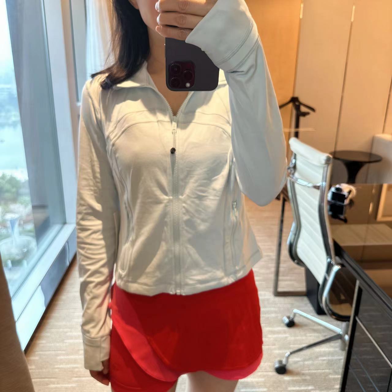 Lululemon Nulu Cropped Define Jacket v 女士修身短款外套 运动/瑜伽/健身/球迷用品 瑜伽外套 原图主图