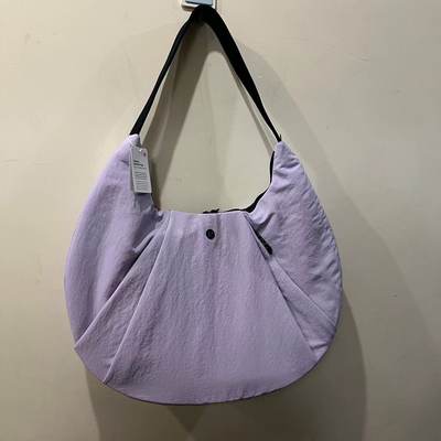 lululemon pleated shoulder bag 10L容量腋下包 月亮包