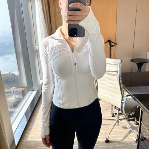 Lululemon修身短外套女士
