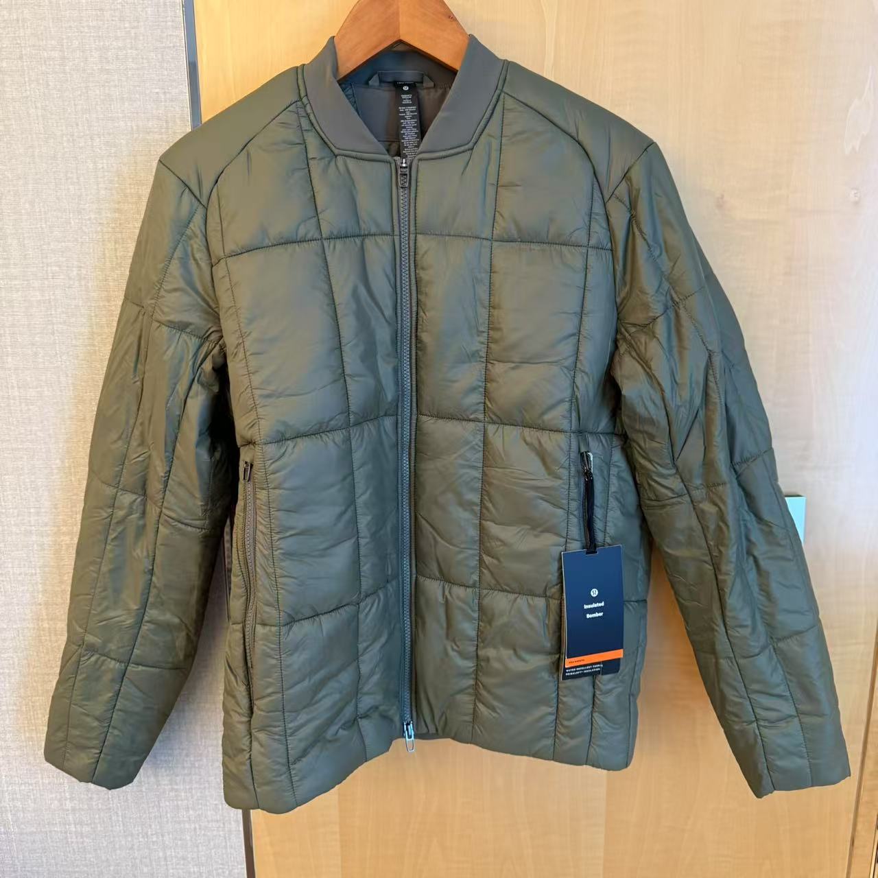 lululemon inlulated bomber 男士防水保暖外套 羽绒服