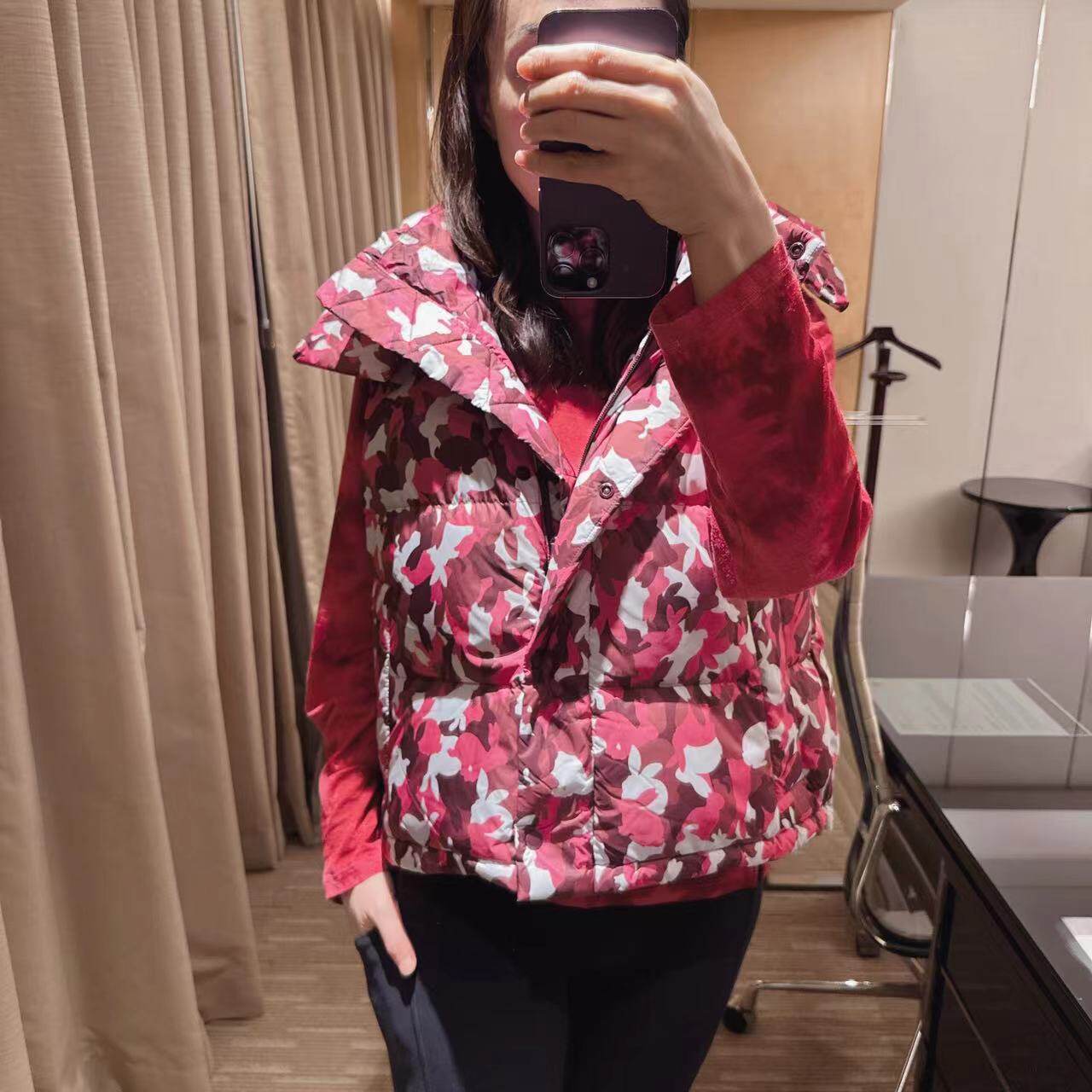 女士防水羽绒马夹帽子可拆图片