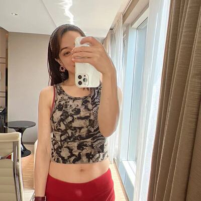 女士短款显瘦运动背心everlux