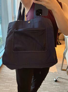 lululemon Pack the Pocket Tote 20L  女士单肩背包