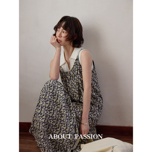About Passion · 高级感复古碎花吊带连衣裙