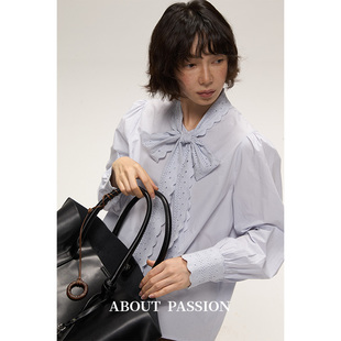 蕾丝系带衬衫 About 法式 早秋设计感百搭叠穿气质衬衣 Passion