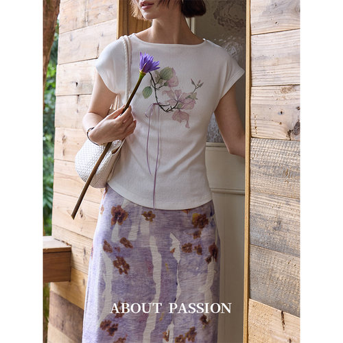About Passion · 花卉印花修身短袖T恤女夏圆领蝴蝶结设计感上衣
