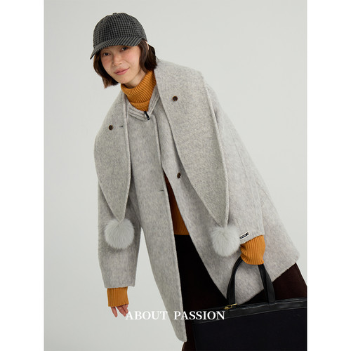 法式复古毛球围巾双面呢子大衣