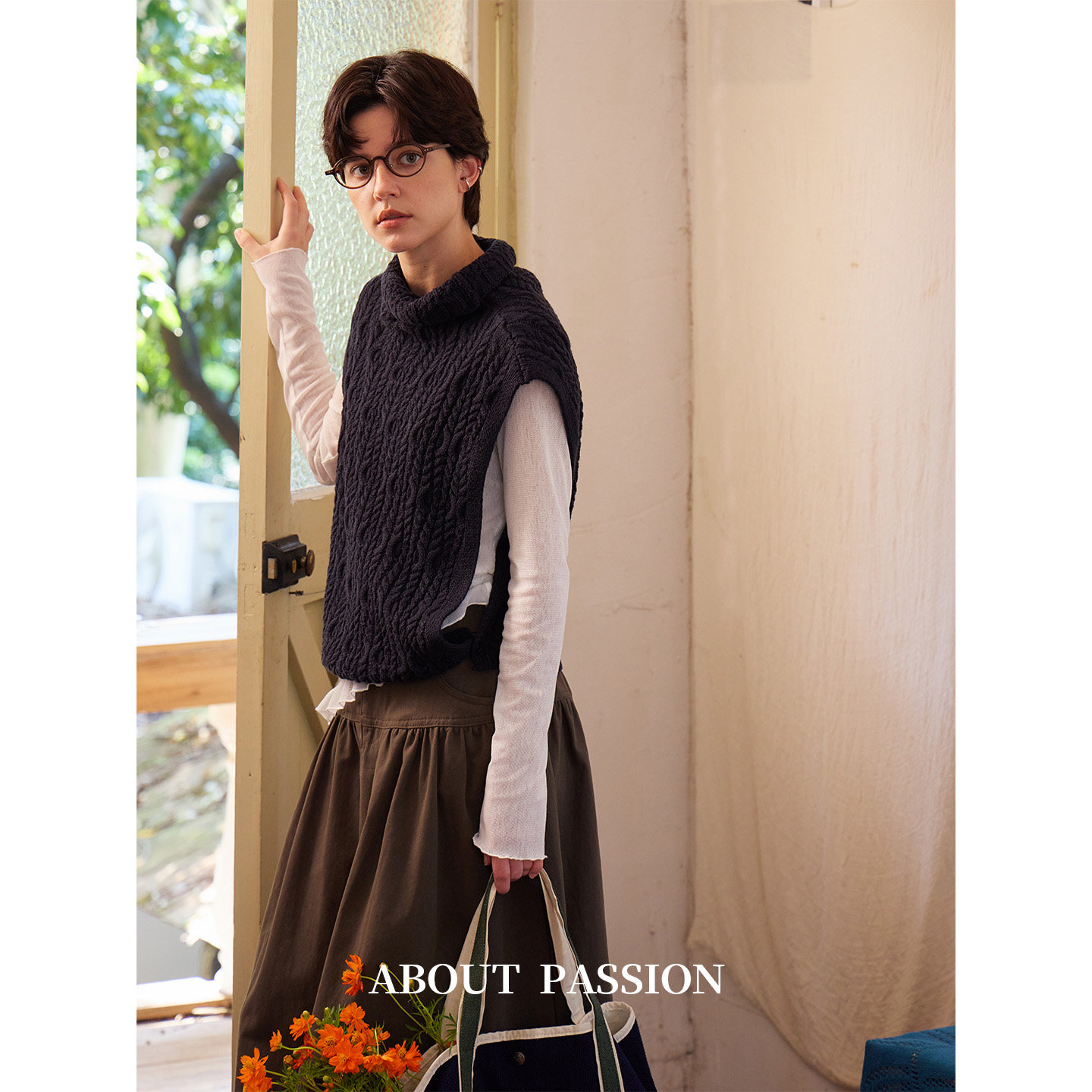 About Passion老钱风高领麻花毛衣马甲女堆堆领针织背心叠穿上衣