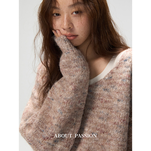 高级感扎染V领宽松毛衣女 设计感保暖针织上衣 Passion About