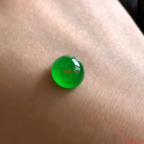 精品缅甸翡翠戒面冰种阳绿圆蛋面diy戒指手链项链饰品配件一个
