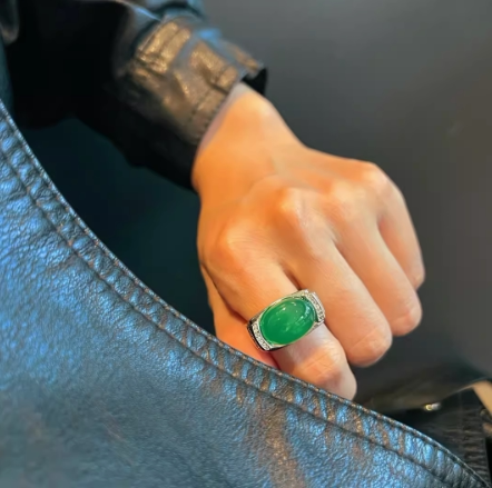 天然绿玉髓男款高冰冰种满绿马鞍戒指百搭开口可调节