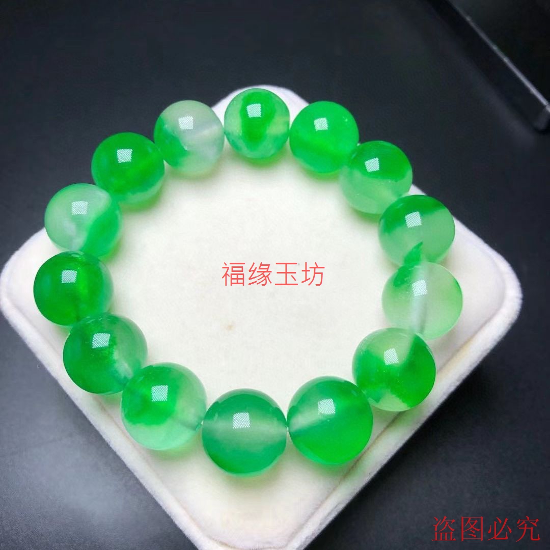 缅甸天然冰种满绿翡翠手串