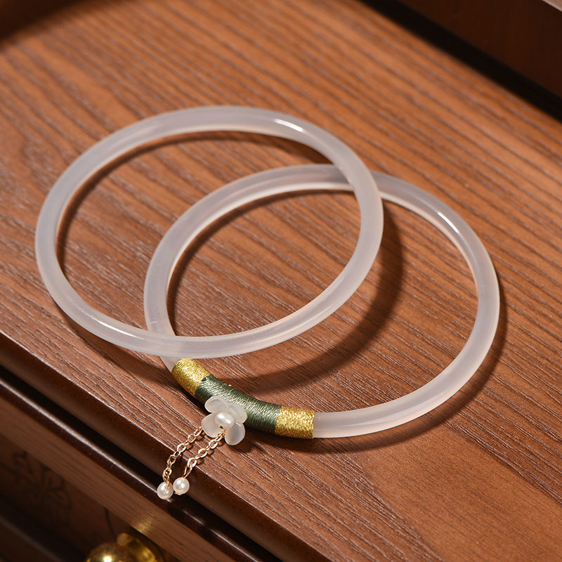 天然白玉髓手镯女叮当镯玛瑙细条