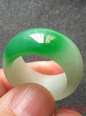 缅甸优质翡翠阳绿飘花戒指男女手