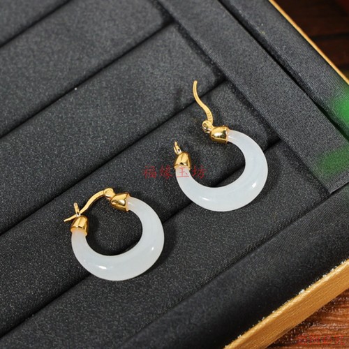 爆款白玉月牙耳扣和田玉耳饰