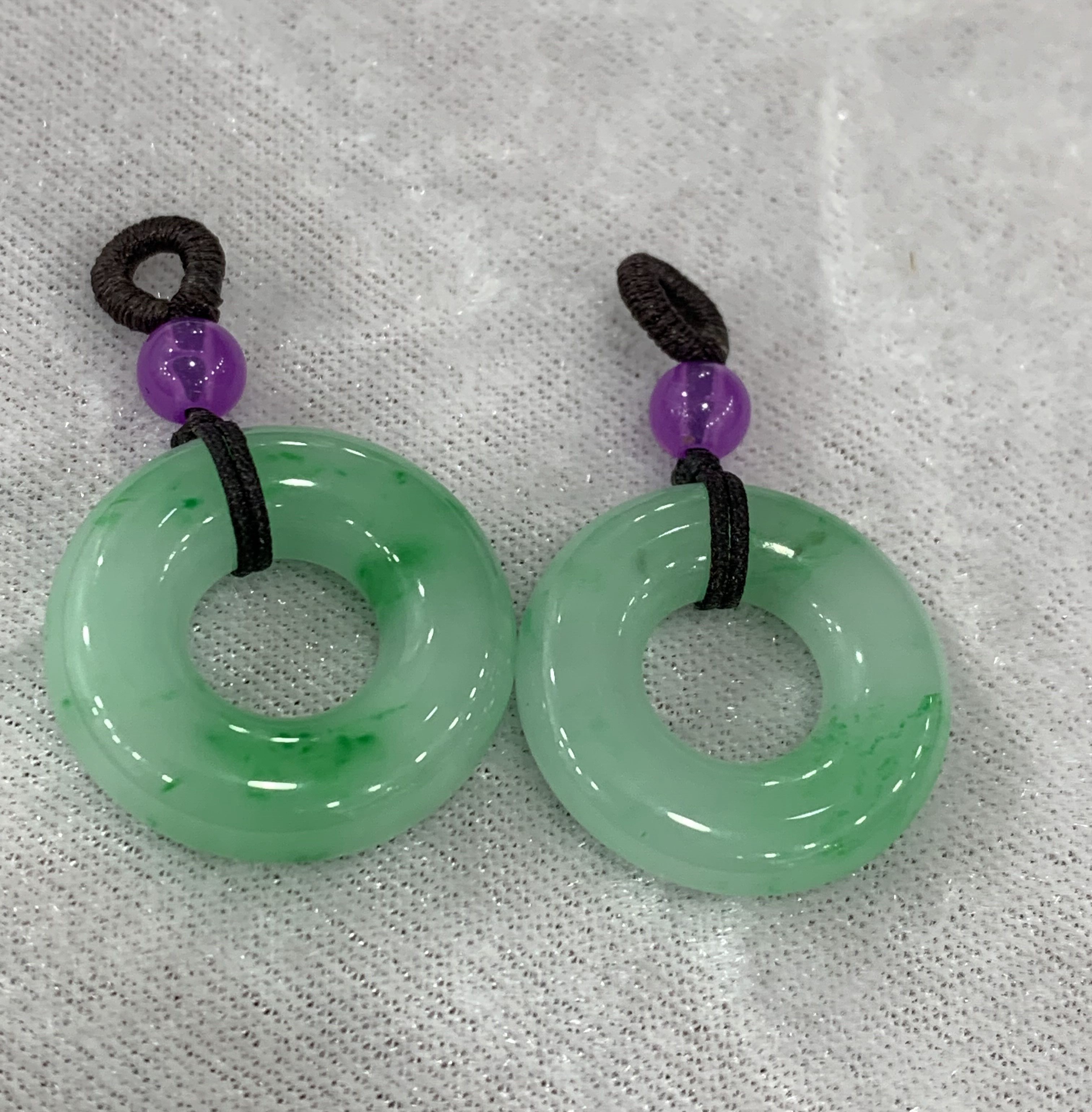 缅甸冰阳绿翡翠甜甜圈吊坠 辣色阳绿面包圈玉坠 冰绿玉飘花平安扣