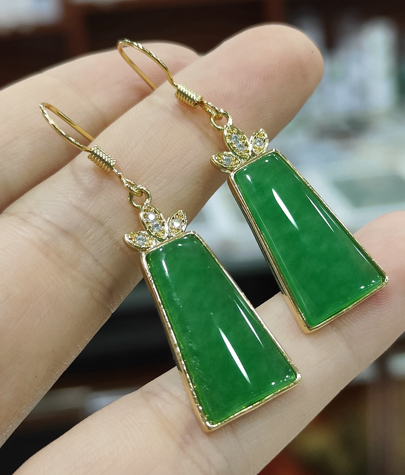 2023年新款天然缅甸翡翠冰绿