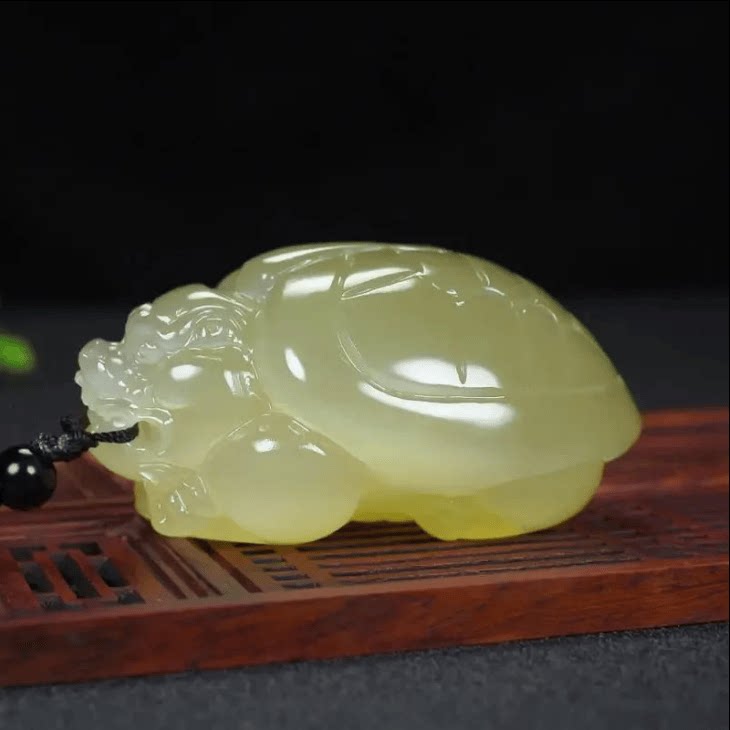 手件玉把青白玉青龙龟和田玉石天下挂件乌龟富甲手饰招财神兽图片