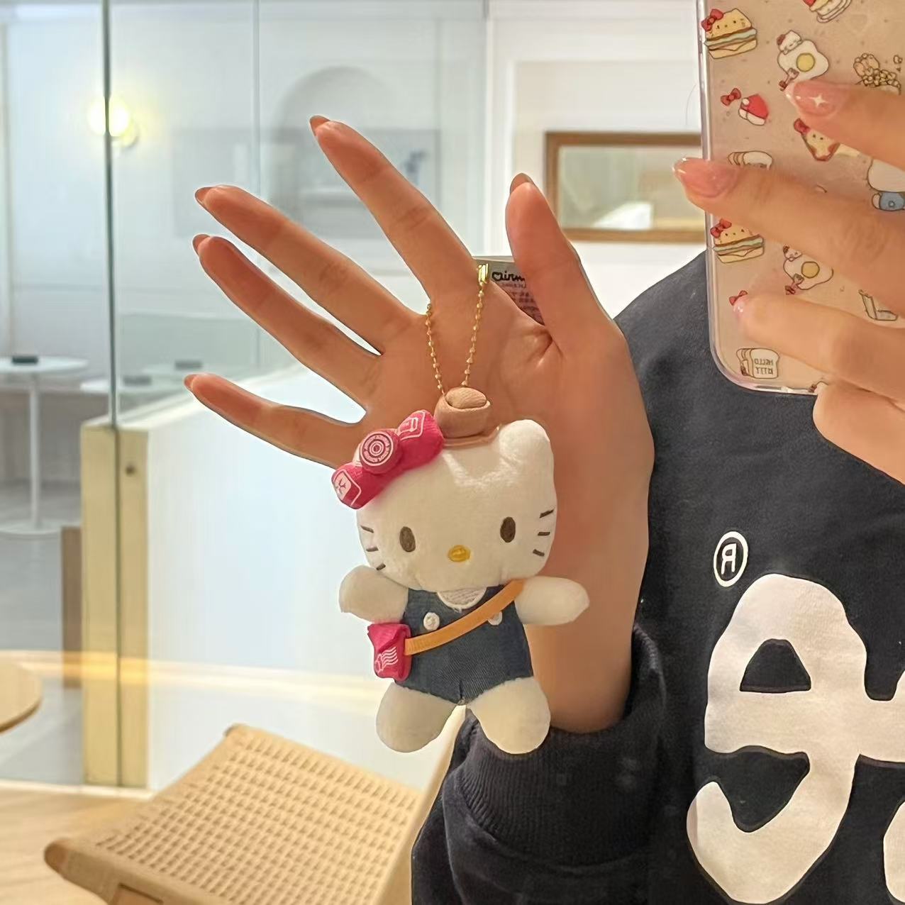 限定牛仔裤hellokitty猫玩偶包挂饰学生书包挂件可爱公仔纪念礼物