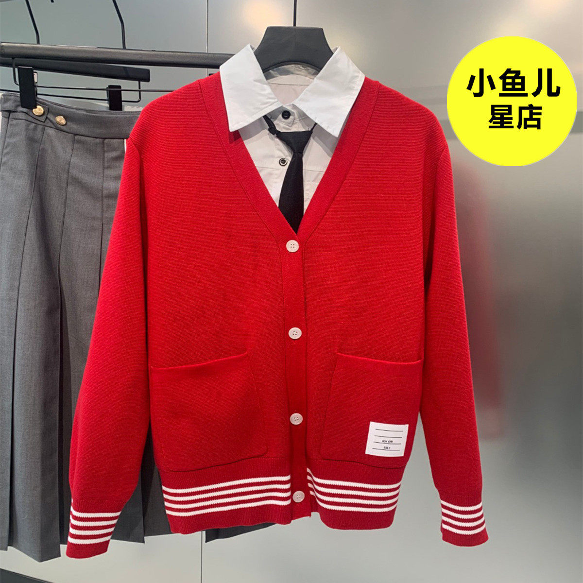 法式复古减龄tb学院风红色回纹V领针织开衫减龄百搭宽松上衣外套