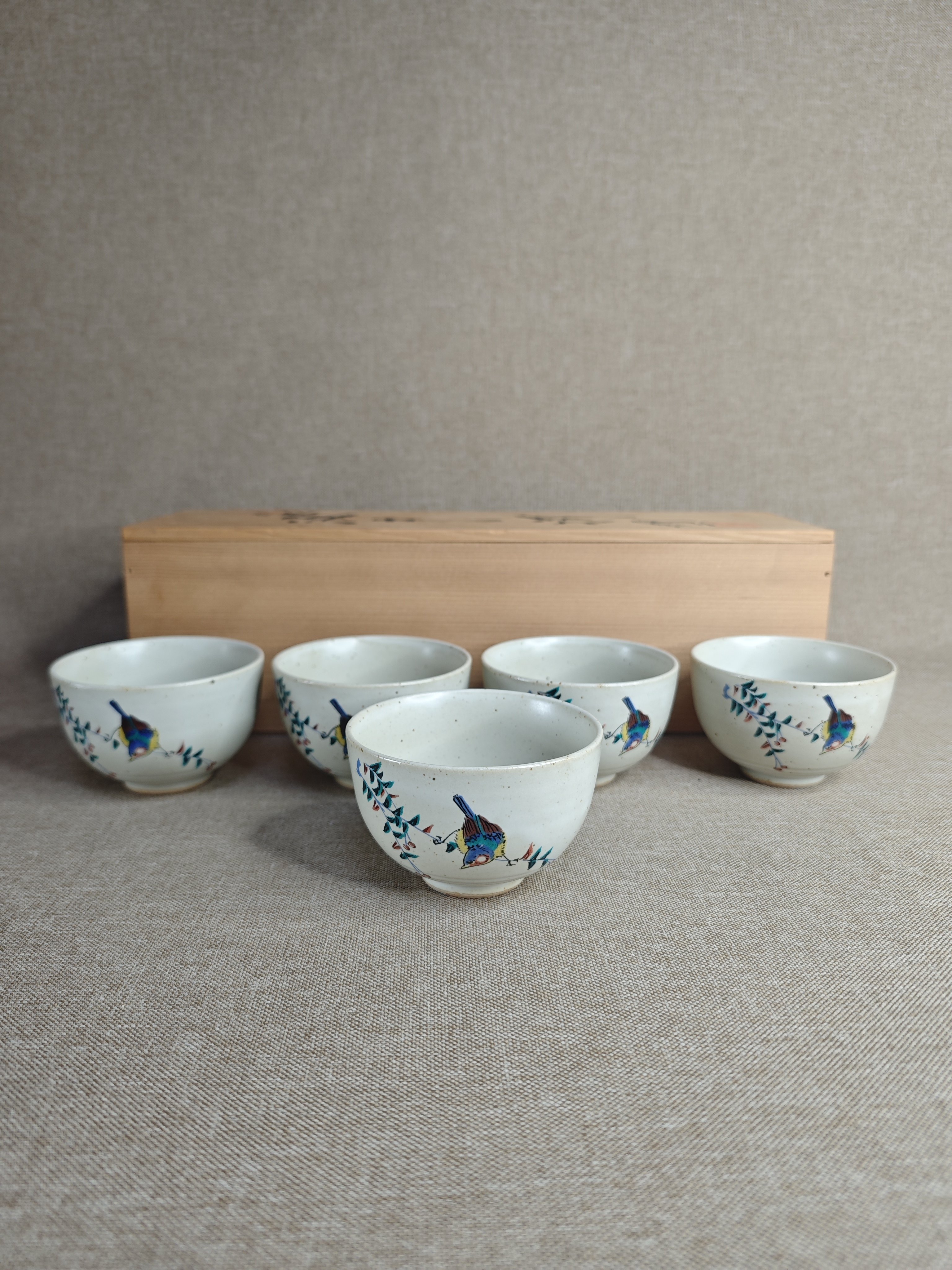 日本进口中古瓷器全新正品九谷烧清山作手绘釉上彩花鸟五客杯茶杯