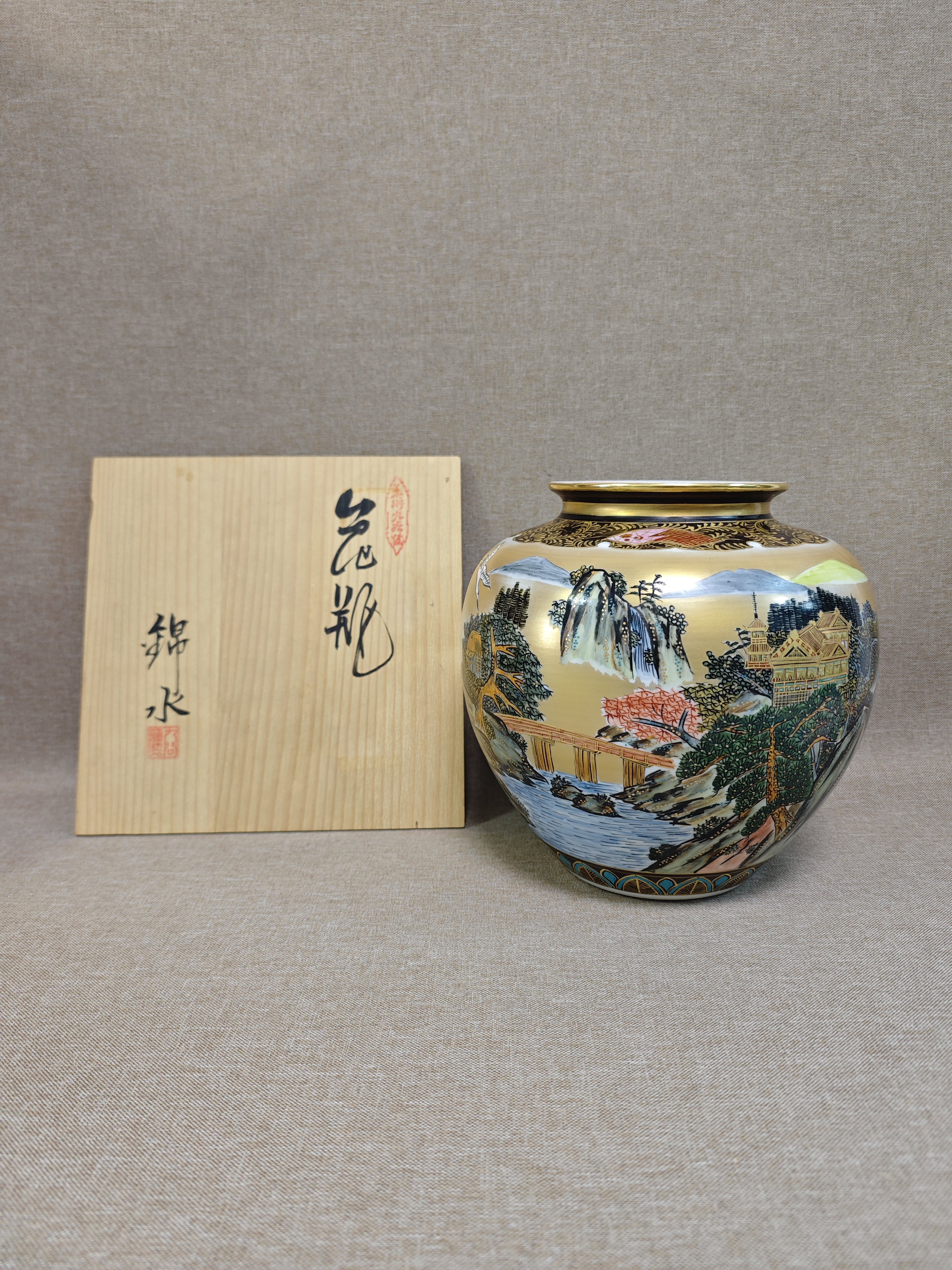 日本进口中古瓷器全新正品九谷烧锦水作手绘描金釉上彩花瓶花器