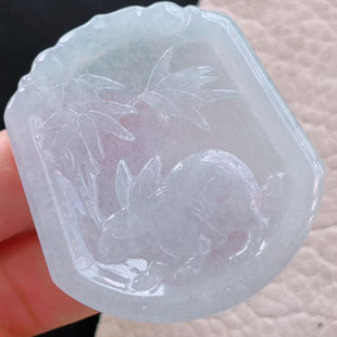 生肖兔牌 42.8 精雕细刻 尺寸48.3 4.8 栩栩如生 A货缅甸天然翡翠