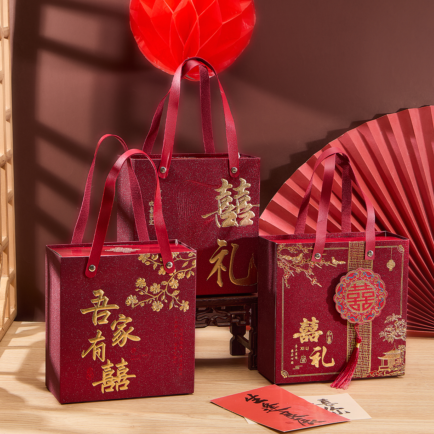 新款磨砂喜糖盒结婚伴手礼盒婚礼喜糖盒结婚回礼中式手提糖盒空盒