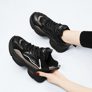 品牌鞋子女款2025新款秋冬加绒老爹鞋厚底软底旅游跑步运动休闲鞋