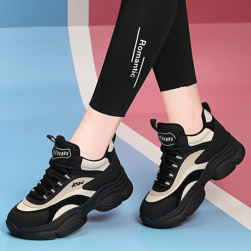 厚底老爹鞋女2025新款秋冬季百搭软底不累脚黑色轻便休闲运动鞋子