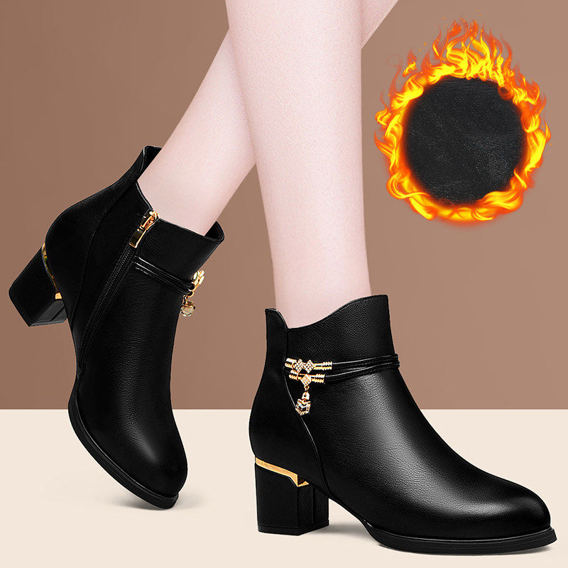 马丁靴女粗跟短靴真皮2025新款春秋冬季气质高跟黑色中跟妈妈皮鞋