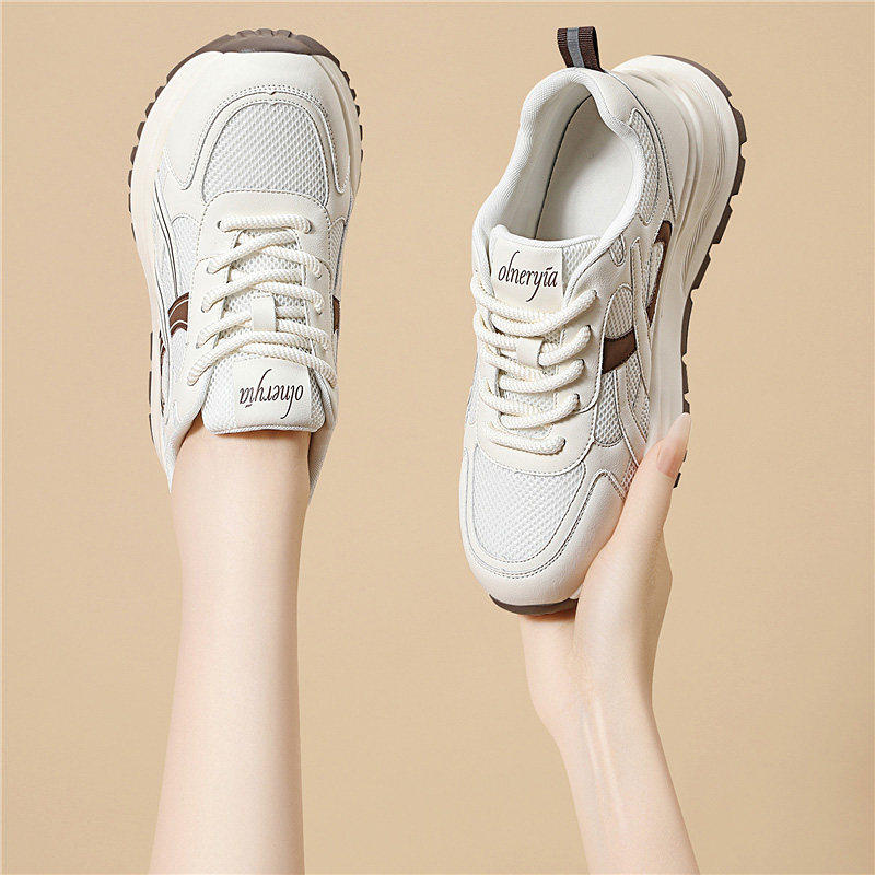 休闲运动鞋女款2026新款春秋季百搭软底超轻便透气网面爆款小白鞋