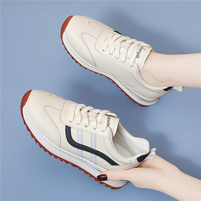 小白鞋女款夏薄款透气2025新款厚底阿甘旅游鞋软面 面妈妈休闲 运