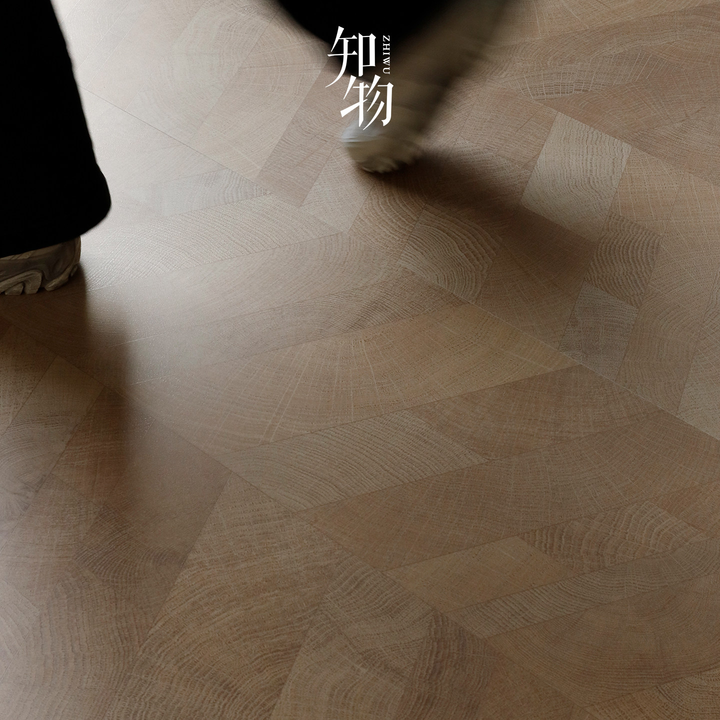 人字年轮拼木纹砖仿木地板瓷砖中古别墅客餐厅全屋通铺地砖书房