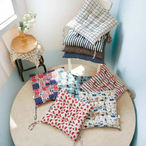 办公椅坐垫四季通用防滑现代简约风椅垫2025新款学生屁股垫凳子软