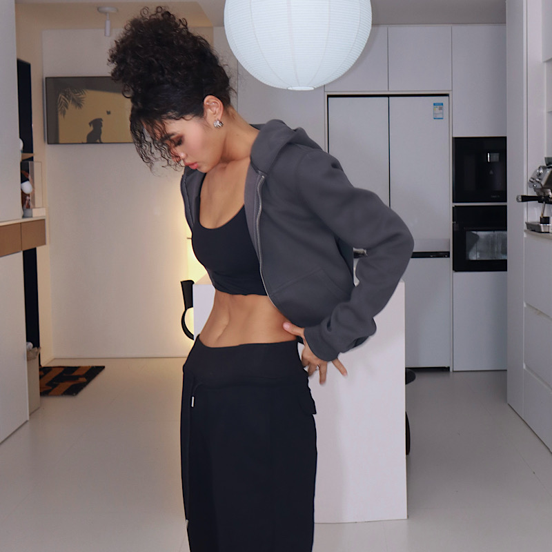 【短款】修身卫衣显瘦早秋新款连帽开衫外套运动美式休闲百搭上衣