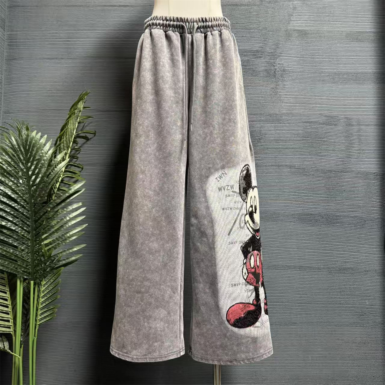 镜服饰2025女冬卡通风米奇印花休闲卫裤高腰阔腿松紧腰长裤20066