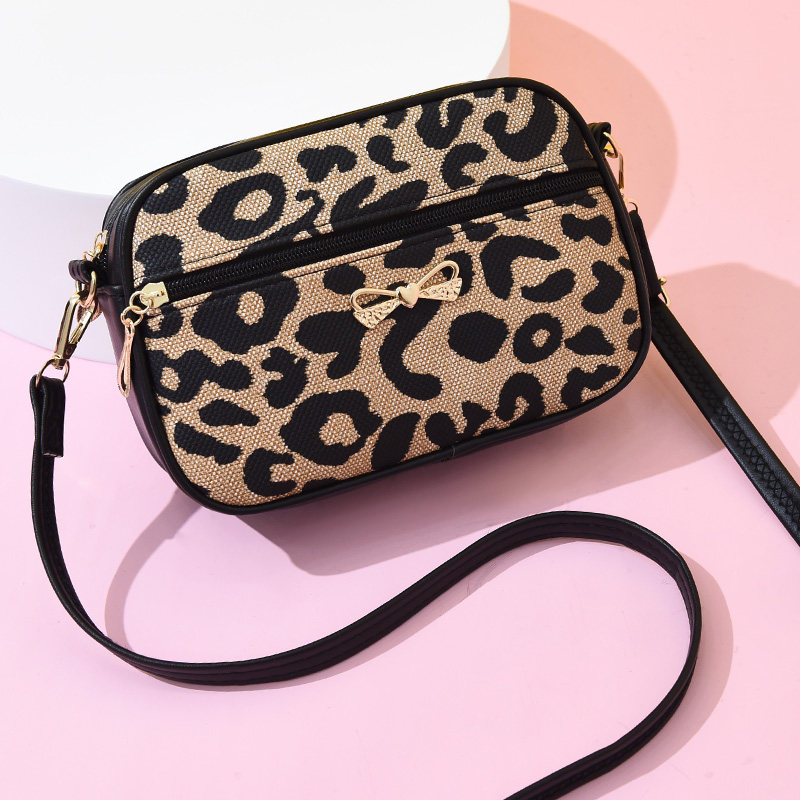 手机包包女2024新款斜挎小包手机零钱包中年妈妈包百搭单肩小包包