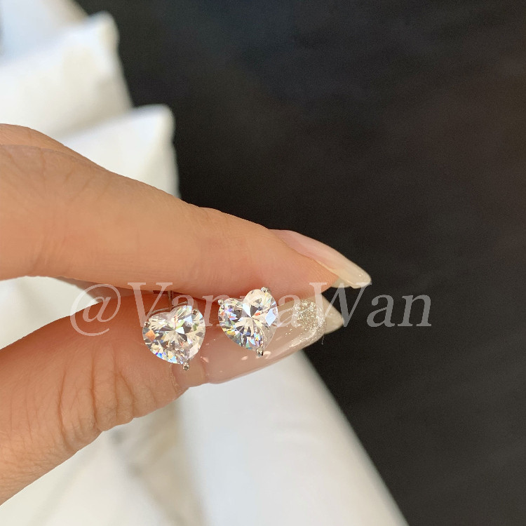 VanWan银版!爱心形单钻耳钉女925银养耳洞简约小巧精致闪钻耳环