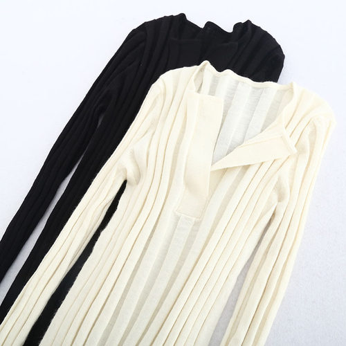 美丽奴羊毛羊绒V领套头柔软毛衣