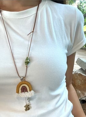 个性设计感彩虹流苏陶瓷手工毛衣链小熊吊坠ins设计长款抽拉项链