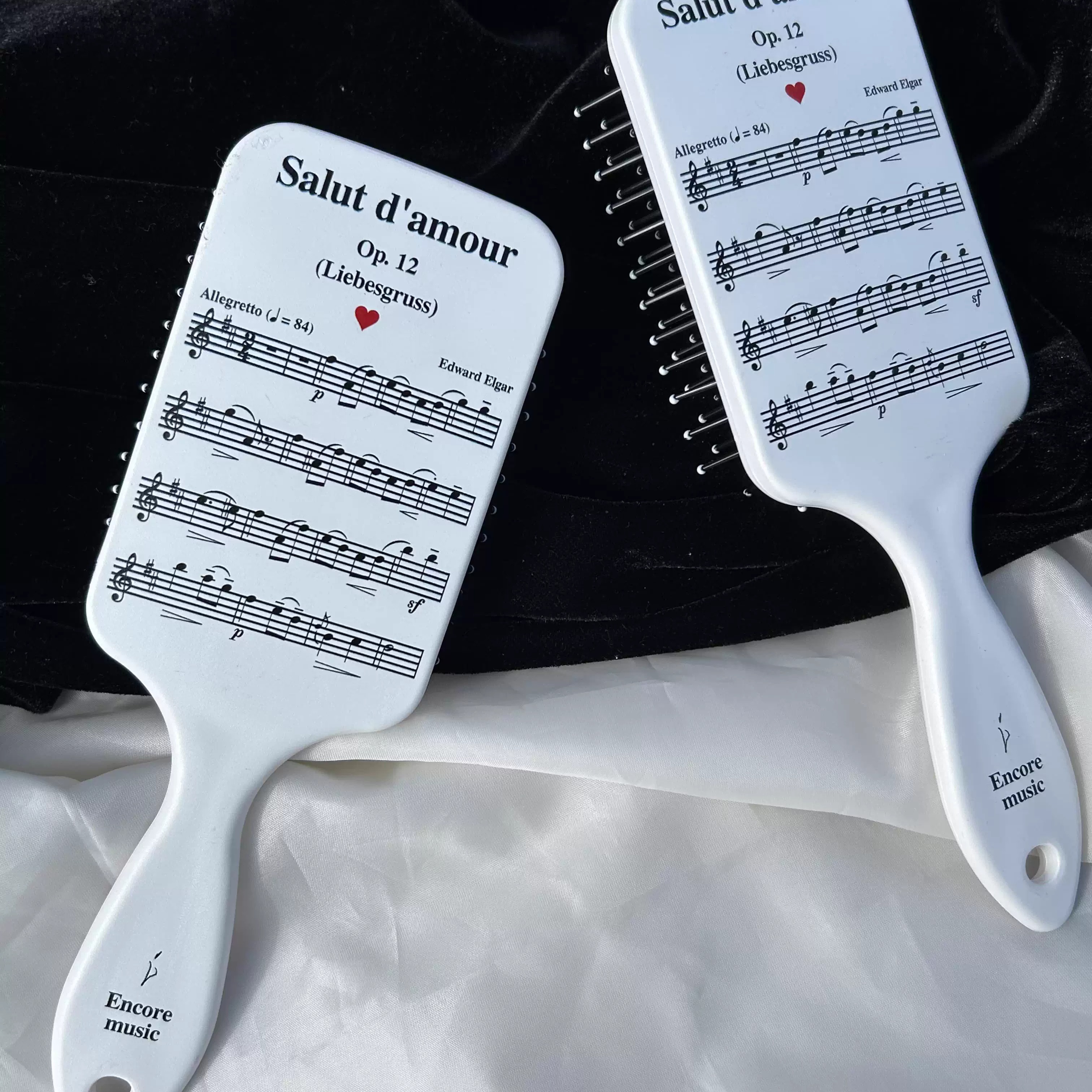 Encore原创气垫梳爱的致意