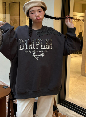 JL SUNFLOWER冬季亮片字母宽松加绒卫衣女装蕾丝拼接圆领长袖上衣