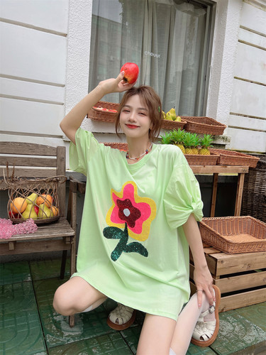 夏季宽松刺绣亮片花朵短袖t恤女