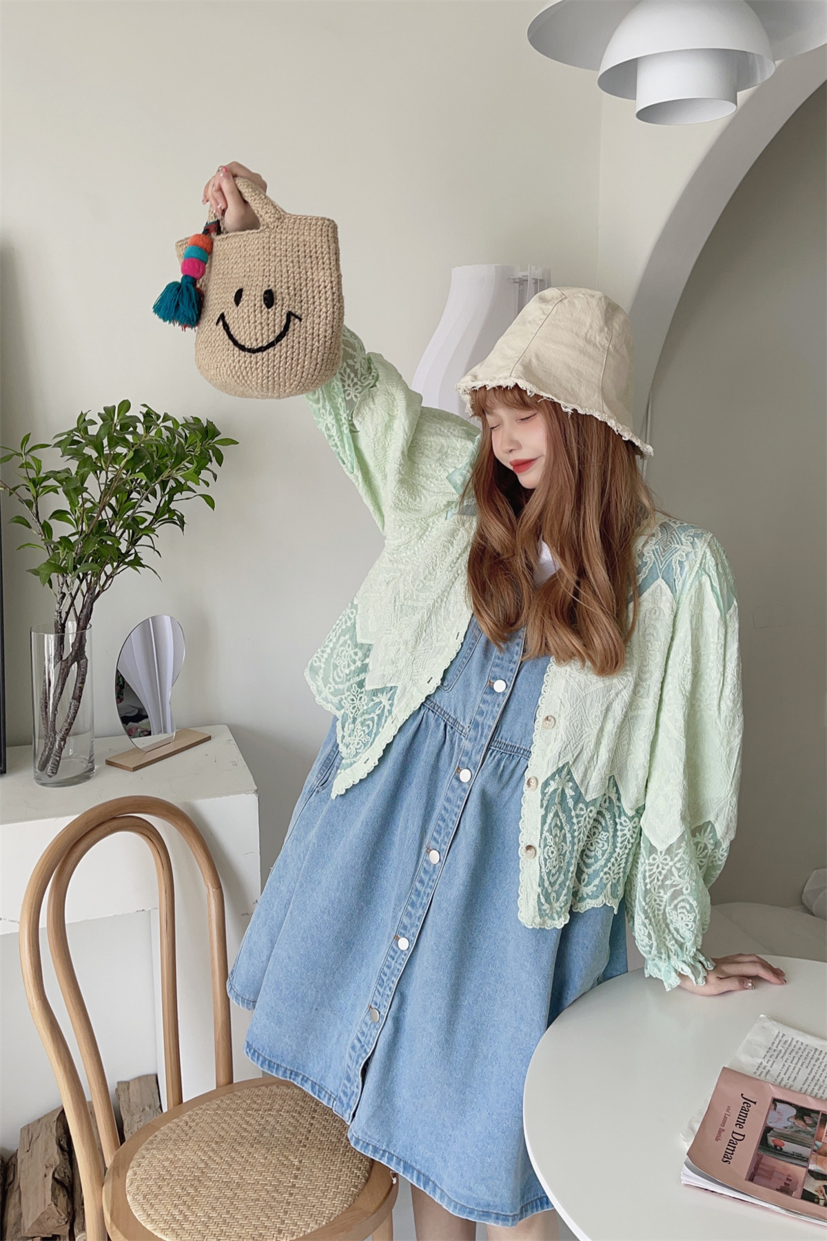 韩版宽松大码v领花边蕾丝衬衫女春秋显瘦气质休闲法式喇叭袖上衣,女装/女士精品,衬衫,淘宝优惠券,粉丝福利购,淘宝优惠卷