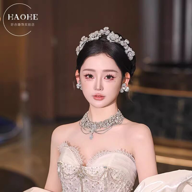新品水钻花朵甜美发箍轻奢皇冠